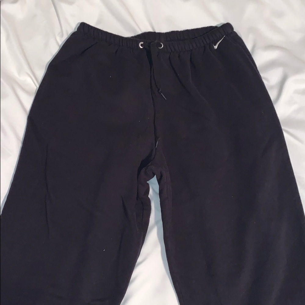 Nike Sweatpants - Picture 3 of 4